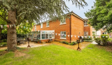 spring lodge care home exterior view