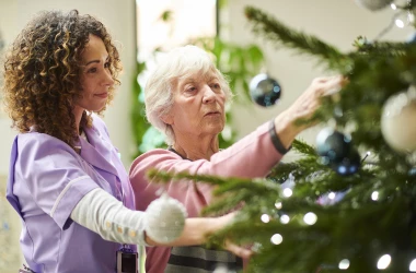 Decorating Christmas tree